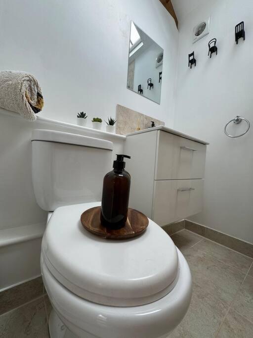 Villa The Paws And Wander Hideaway à Mitchel Troy Extérieur photo